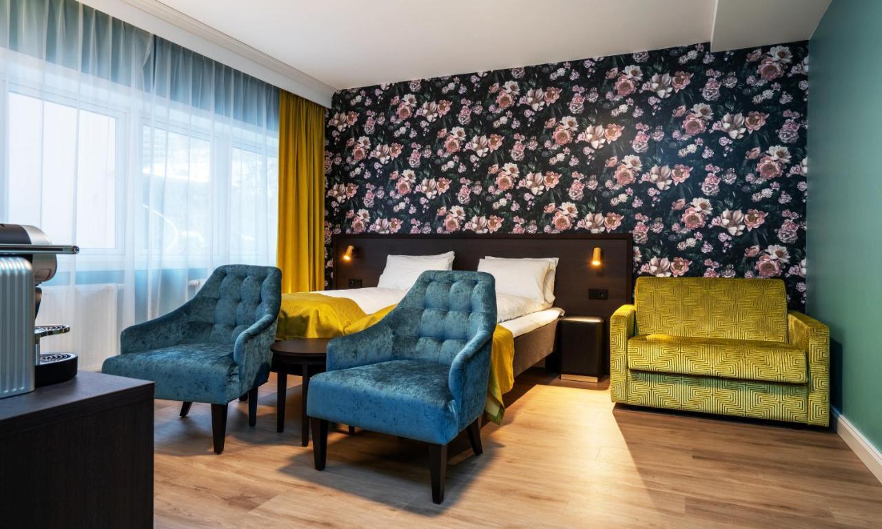 Thon Hotel Hoyers Skien Bagian luar foto